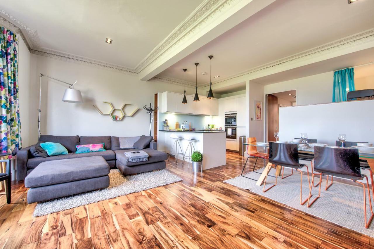 Modern Flat With Fantastic Views Apartment Единбург Екстериор снимка